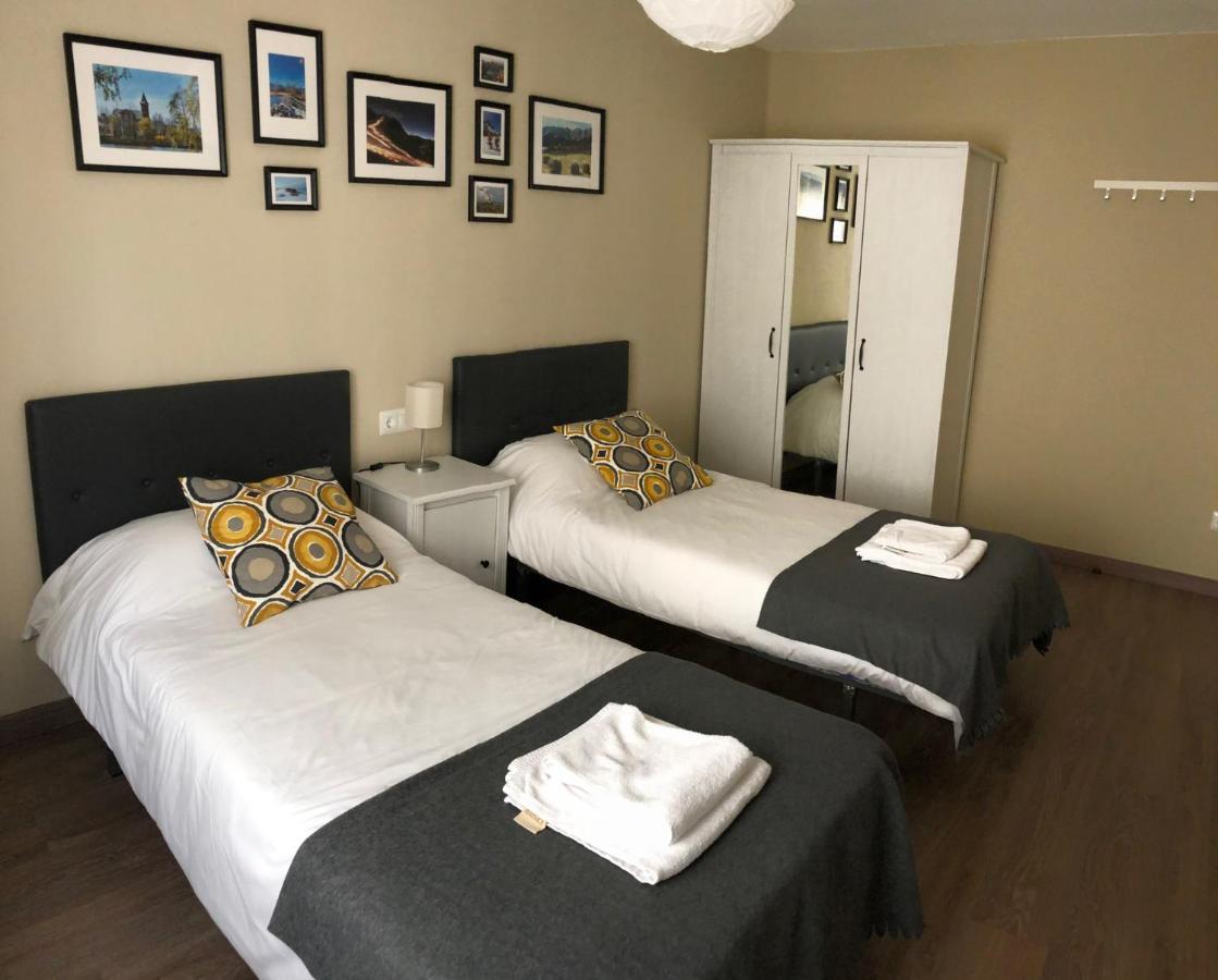 Apartamento Acogedor Y Familiar - Wifi+Chromecast Puigcerdà Buitenkant foto